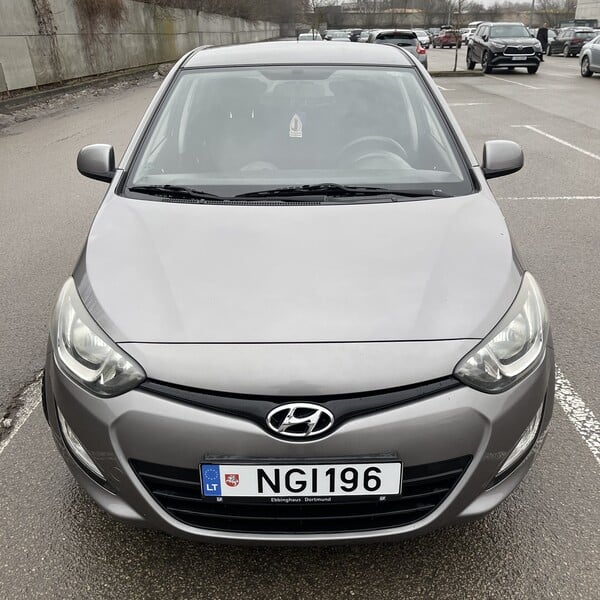 Photo 9 - Hyundai i20 2013 y Hatchback