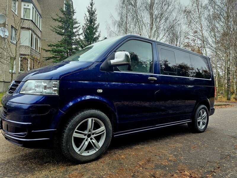 Photo 1 - Volkswagen Caravelle 2004 y Minibus