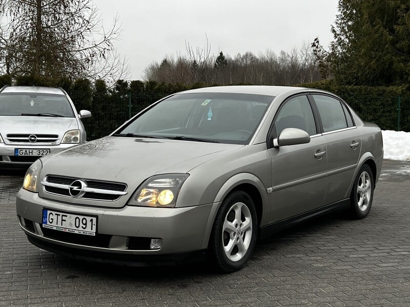 Photo 1 - Opel Vectra 2004 y Sedan