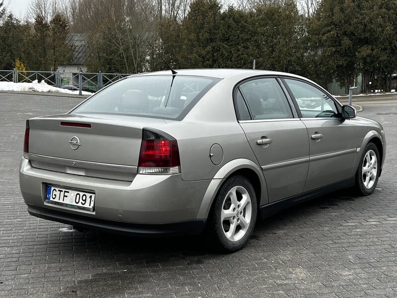 Photo 4 - Opel Vectra 2004 y Sedan