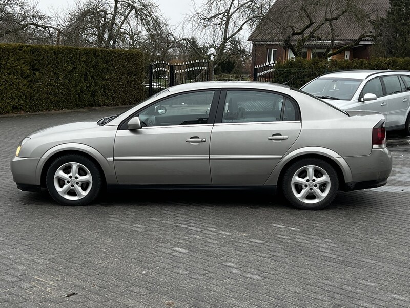 Photo 7 - Opel Vectra 2004 y Sedan