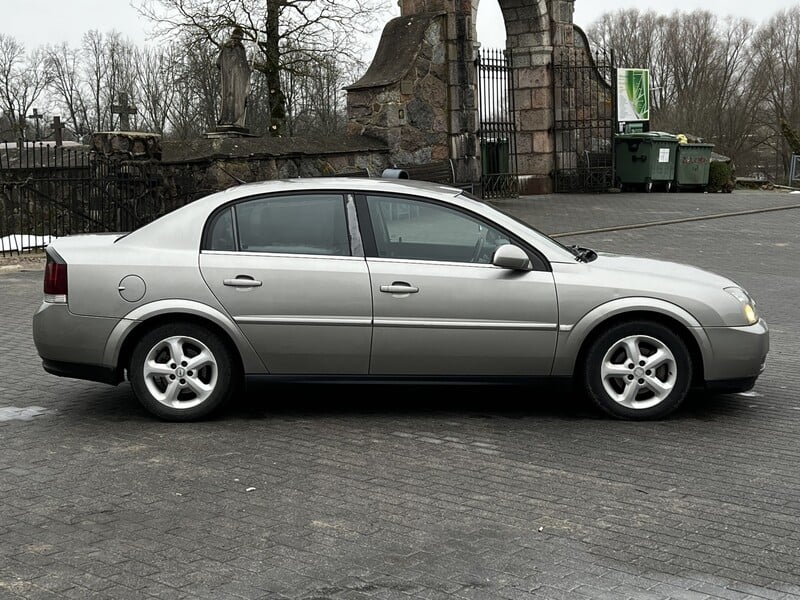 Photo 8 - Opel Vectra 2004 y Sedan