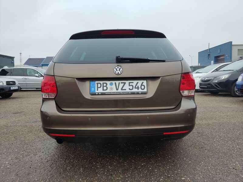 Photo 7 - Volkswagen Golf 2011 y Wagon