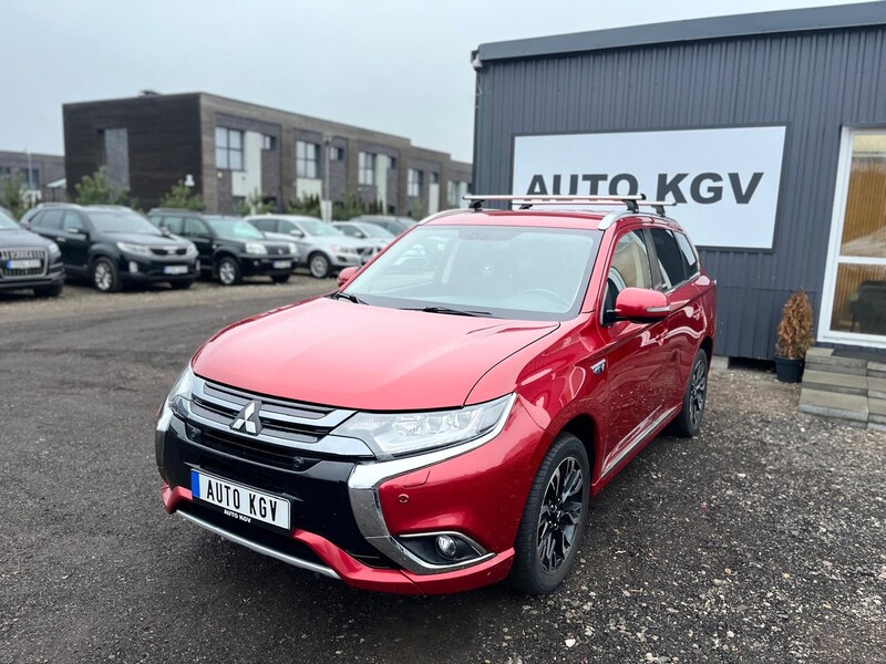 Photo 2 - Mitsubishi Outlander 2017 y Off-road / Crossover