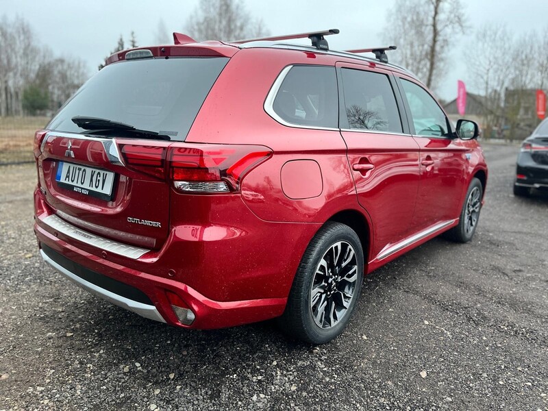 Photo 6 - Mitsubishi Outlander 2017 y Off-road / Crossover