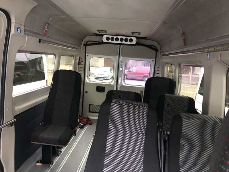 Photo 10 - Citroen Jumper 2016 y Minibus