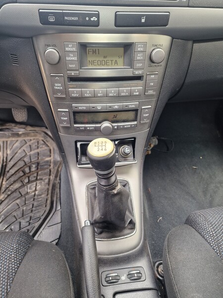 Photo 6 - Toyota Avensis 2007 y parts