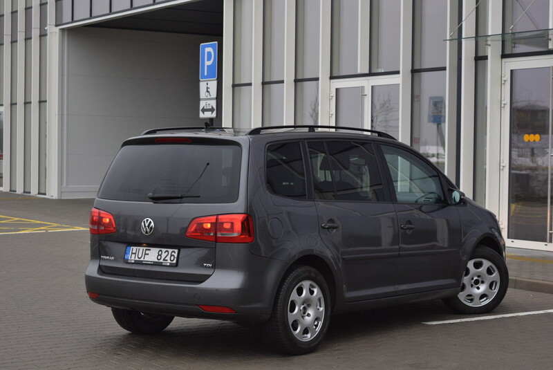 Photo 4 - Volkswagen Touran TDI 2010 y