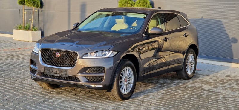 Photo 1 - Jaguar F-Pace 2016 y Off-road / Crossover