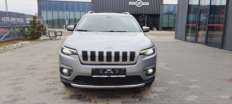 Photo 2 - Jeep Cherokee 2019 y Off-road / Crossover