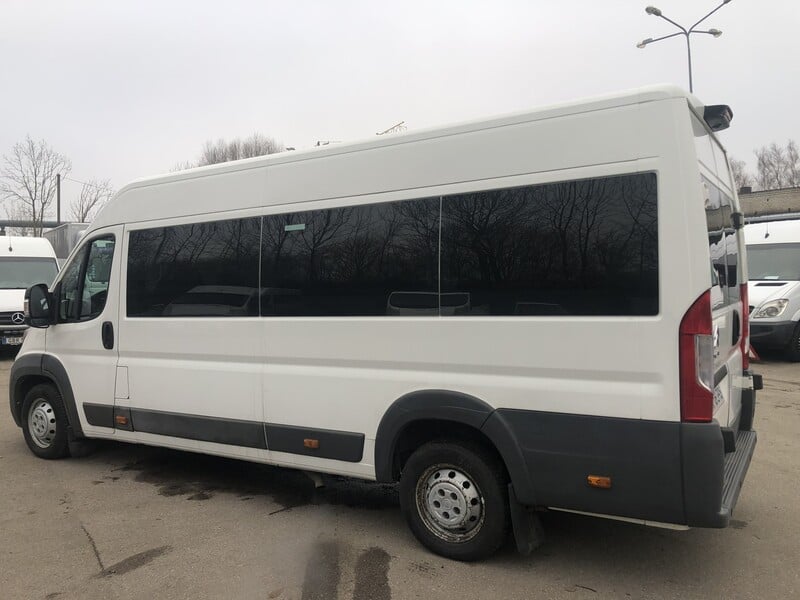 Photo 5 - Citroen Jumper 2016 y Minibus