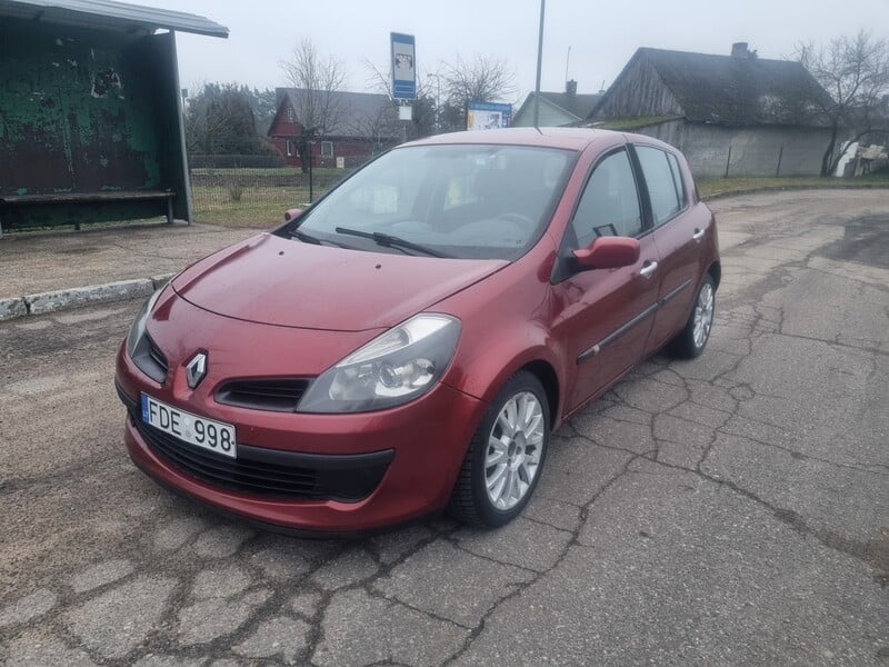 Photo 1 - Renault Clio 2005 y Hatchback