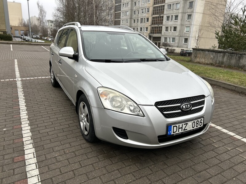 Nuotrauka 2 - Kia Cee'd 2009 m Universalas