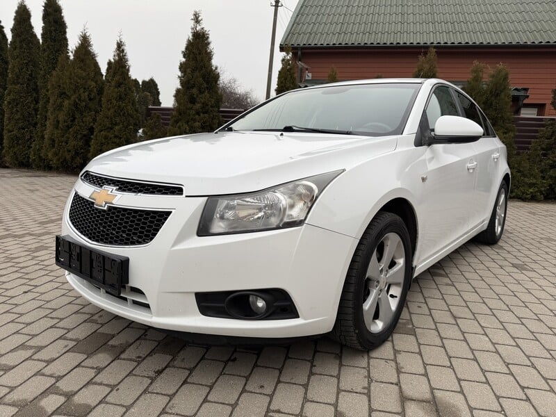 Nuotrauka 4 - Chevrolet Cruze 2012 m Sedanas