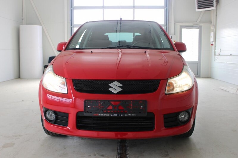 Photo 5 - Suzuki SX4 2008 y Hatchback