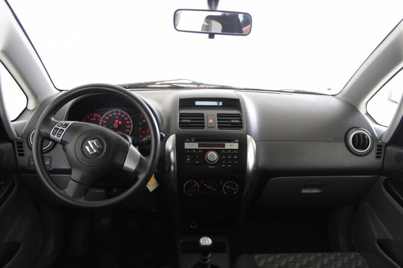 Photo 10 - Suzuki SX4 2008 y Hatchback