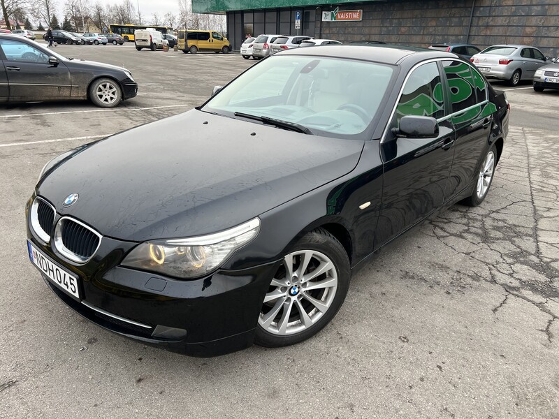 Photo 2 - Bmw 523 2007 y Sedan