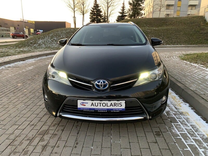 Фотография 2 - Toyota Auris 2014 г Универсал