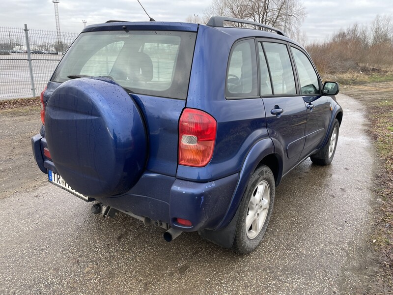 Photo 3 - Toyota RAV4 2004 y Off-road / Crossover