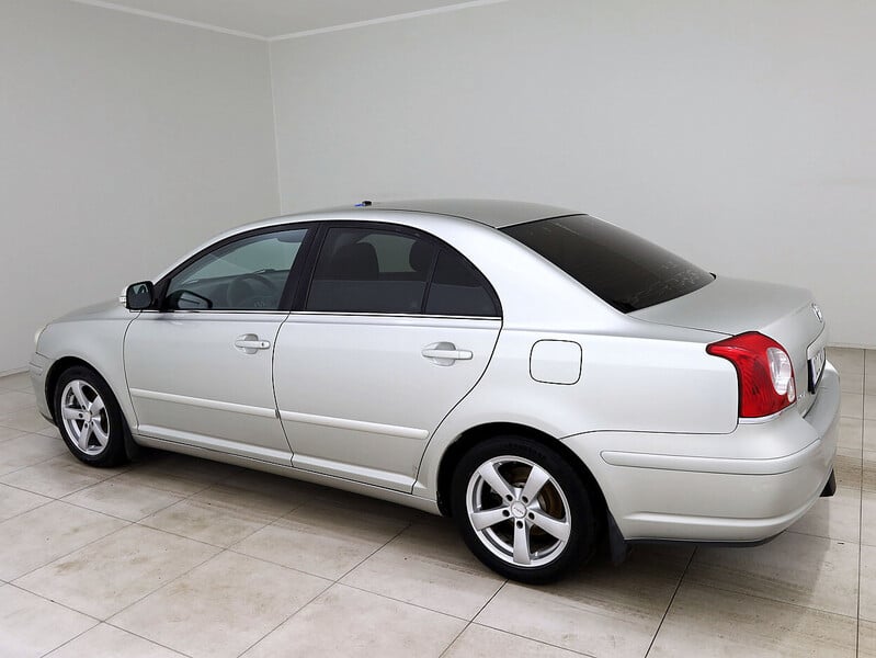 Photo 4 - Toyota Avensis 2006 y Sedan