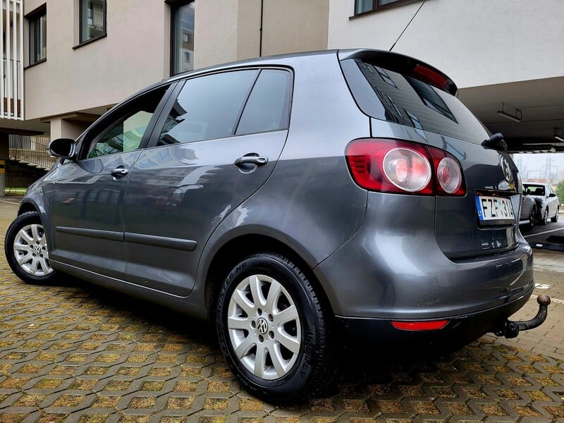 Photo 2 - Volkswagen Golf Plus 2005 y Hatchback