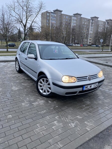 Фотография 2 - Volkswagen Golf 2000 г Хэтчбек