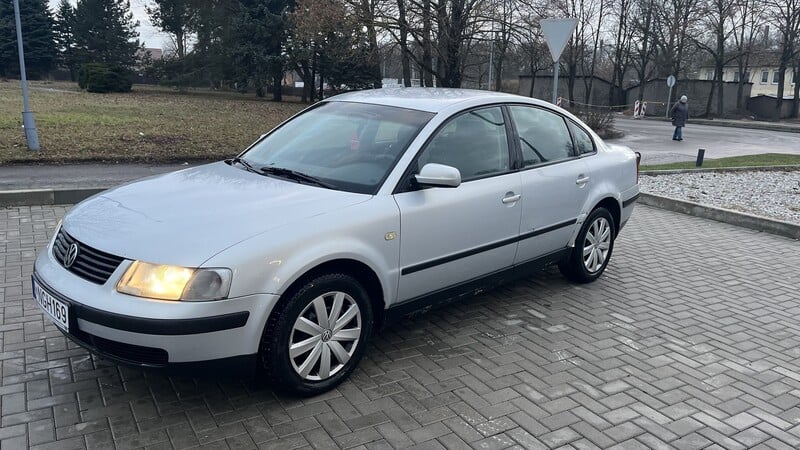 Photo 1 - Volkswagen Passat 1999 y Sedan