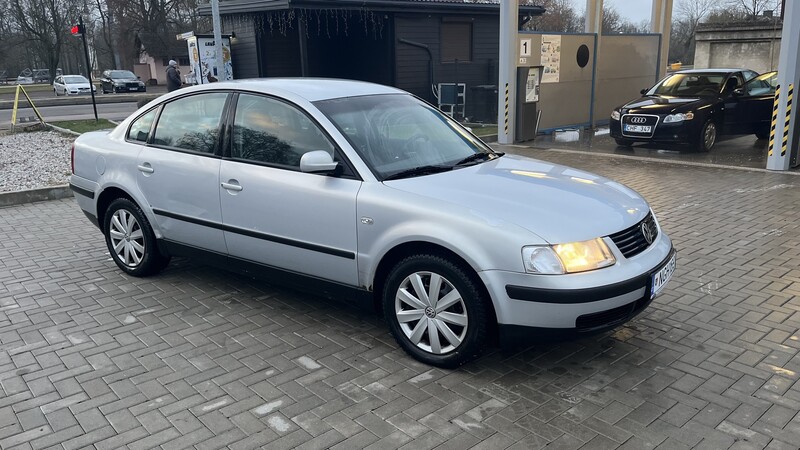 Photo 3 - Volkswagen Passat 1999 y Sedan