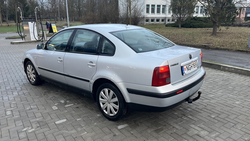 Photo 5 - Volkswagen Passat 1999 y Sedan