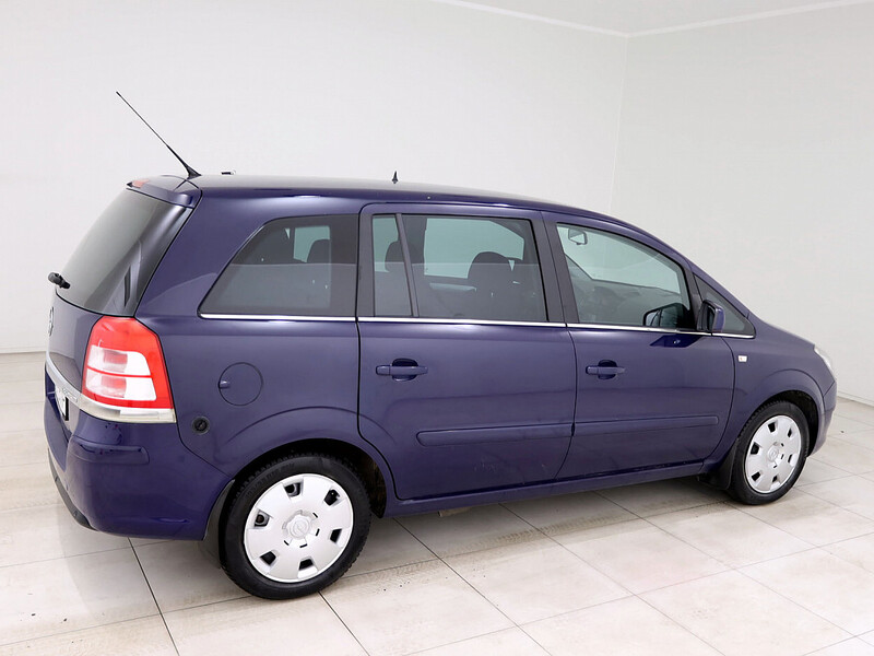 Photo 3 - Opel Zafira 2011 y Van