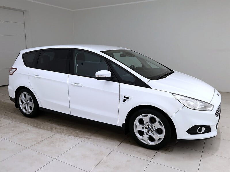 Photo 1 - Ford S-Max 2015 y Van