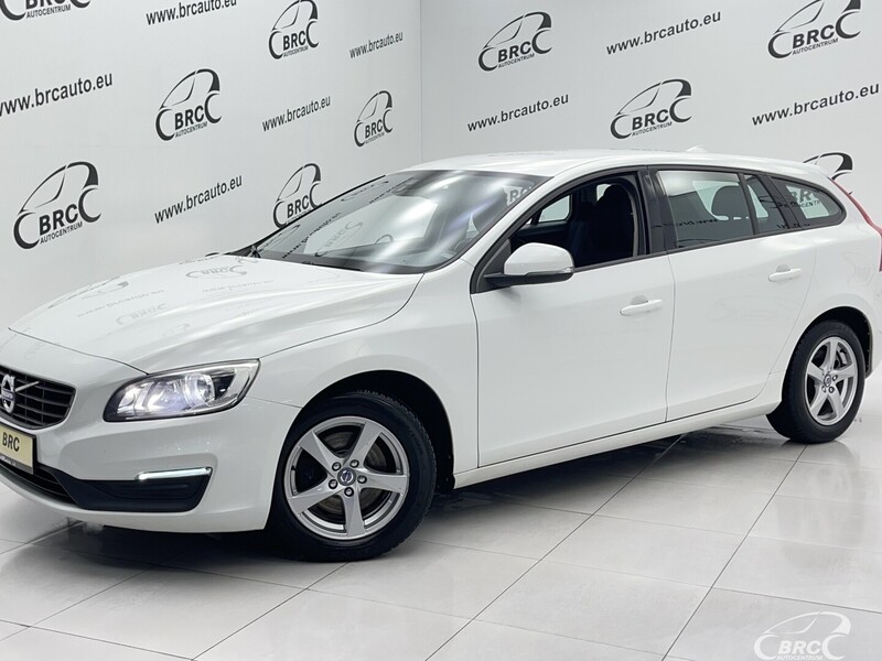 Фотография 1 - Volvo V60 2.0 D3 Automatas 2016 г