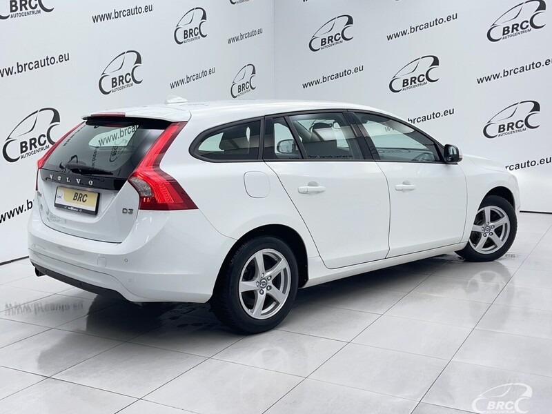 Фотография 2 - Volvo V60 2.0 D3 Automatas 2016 г