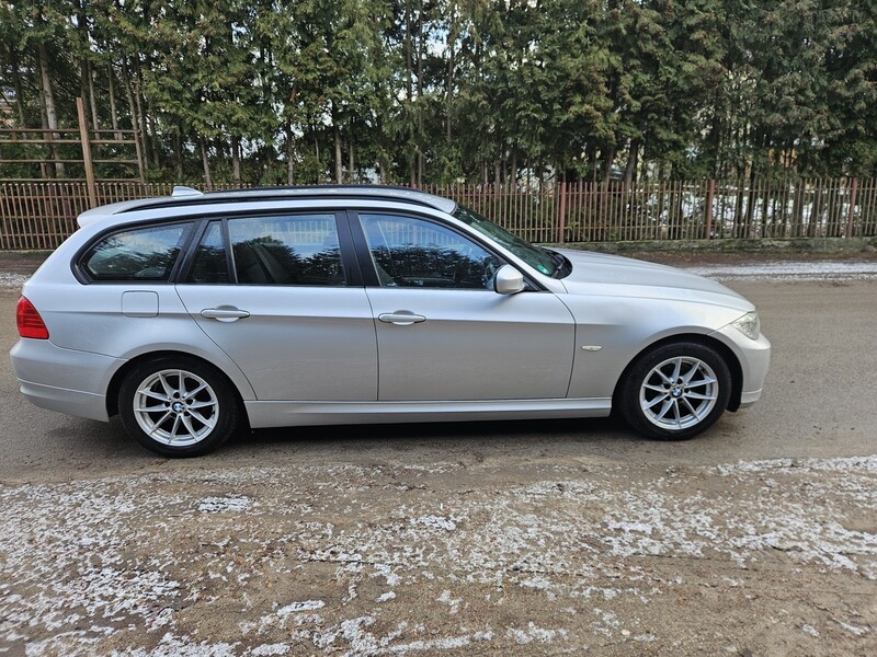 Nuotrauka 4 - Bmw 318 2010 m Universalas