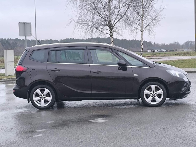 Photo 7 - Opel Zafira Tourer 2012 y Van