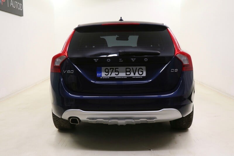 Фотография 4 - Volvo V60 2011 г Универсал