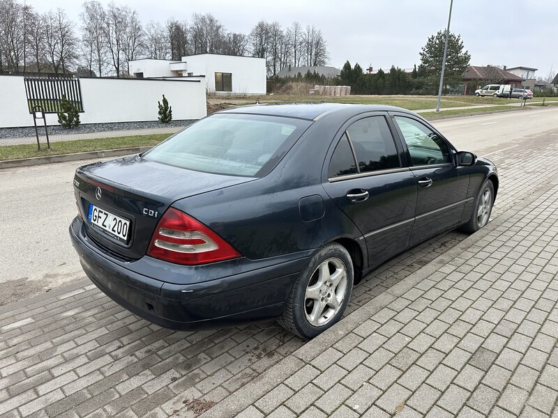 Photo 3 - Mercedes-Benz C 200 2002 y Sedan