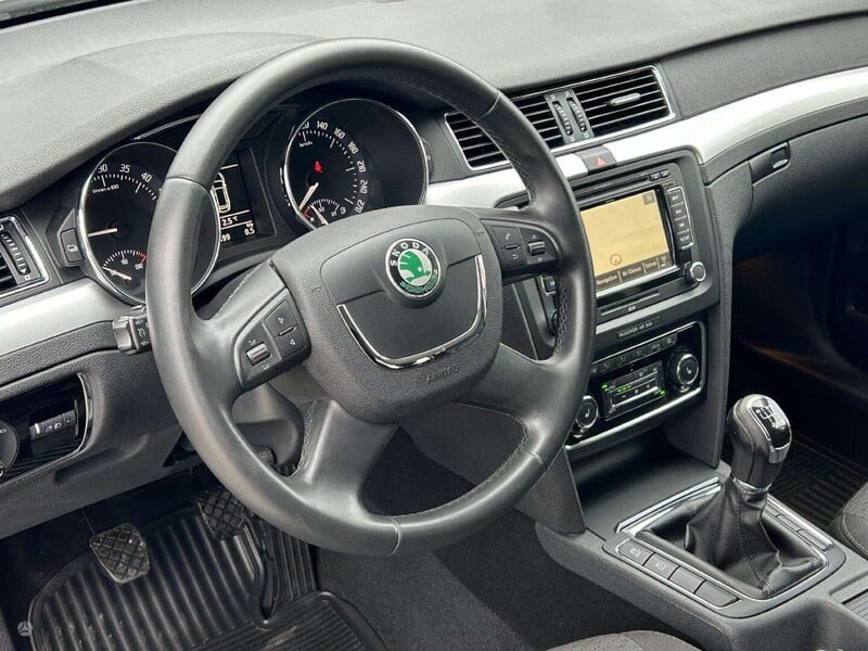 Nuotrauka 13 - Skoda Superb 2011 m Universalas