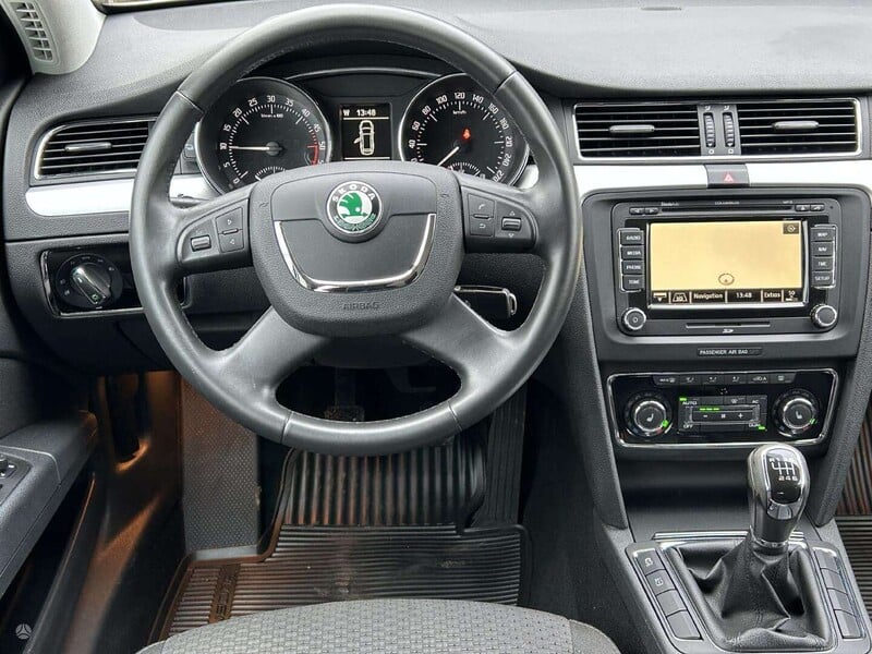 Nuotrauka 15 - Skoda Superb 2011 m Universalas