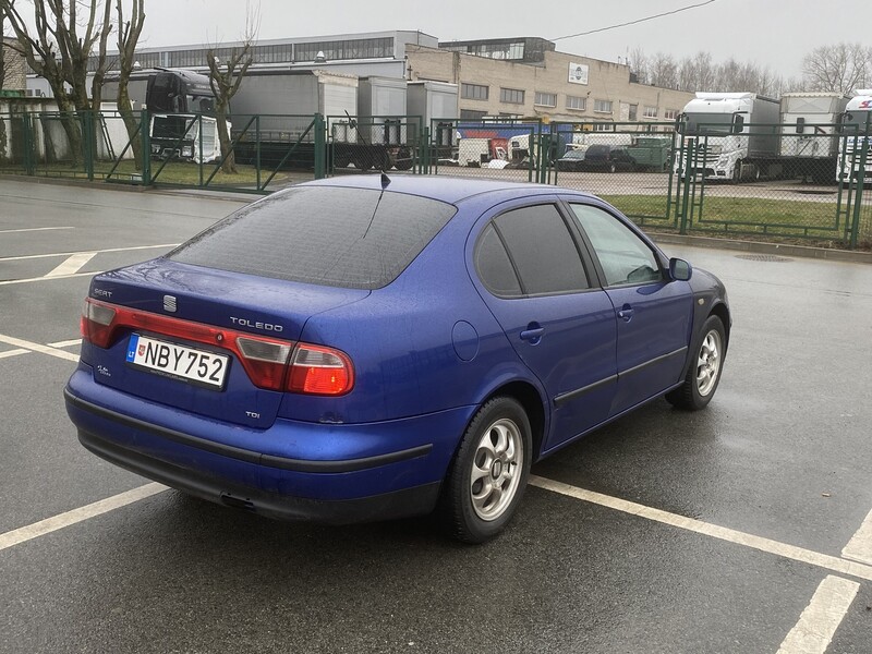 Фотография 4 - Seat Toledo 1999 г Седан