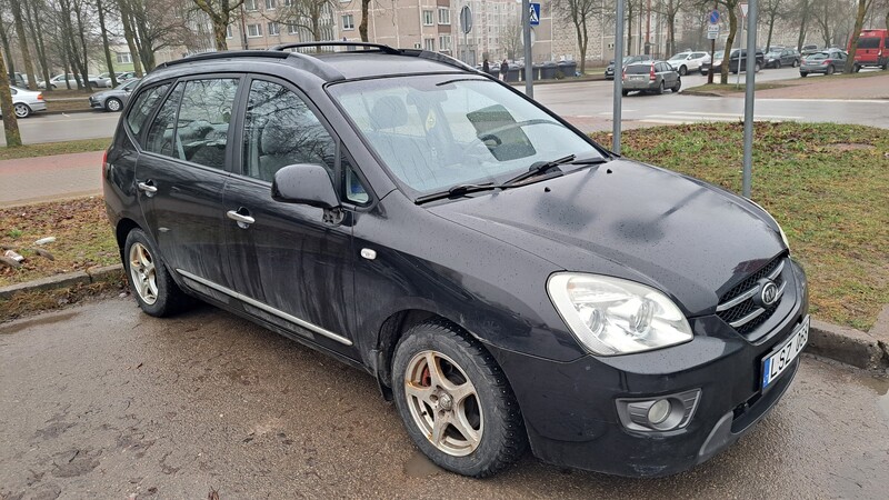 Photo 2 - Kia Carens 2006 y Off-road / Crossover