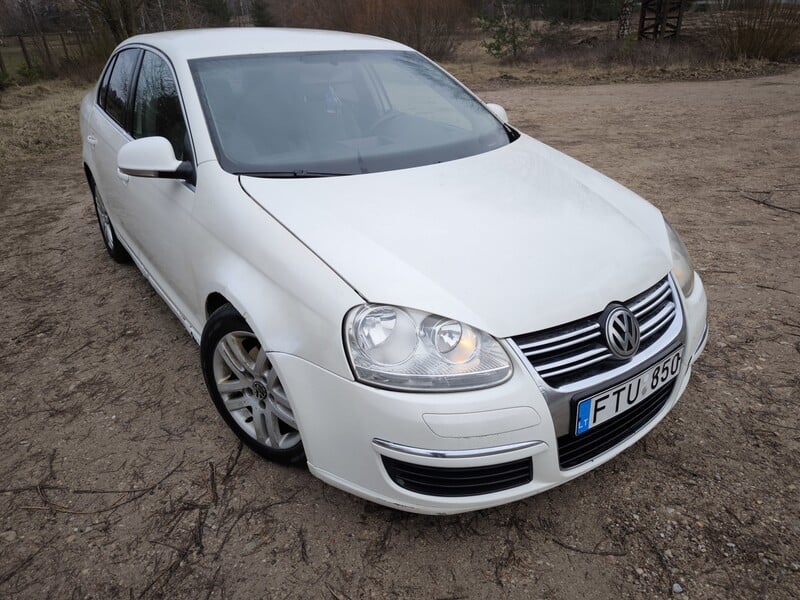 Nuotrauka 1 - Volkswagen Jetta 2007 m Sedanas