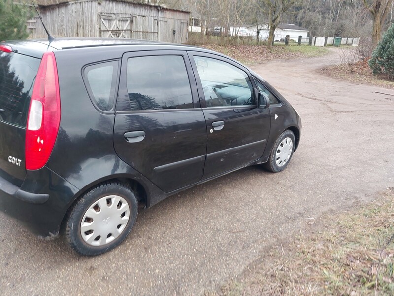 Photo 6 - Mitsubishi Colt 2007 y Hatchback