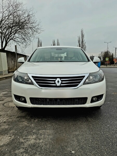 Фотография 3 - Renault Latitude 2012 г Седан