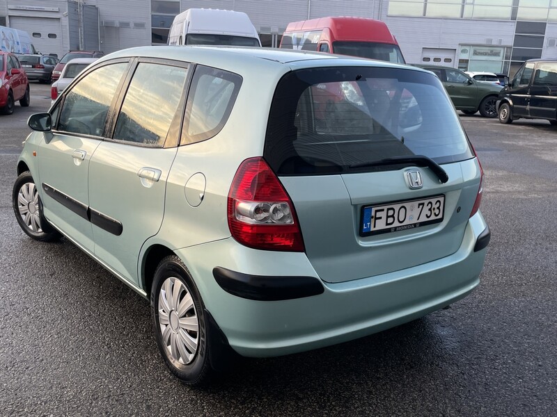 Фотография 3 - Honda Jazz 2004 г Хэтчбек