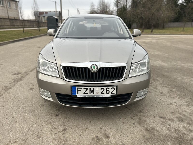 Фотография 8 - Skoda Octavia 2012 г Хэтчбек