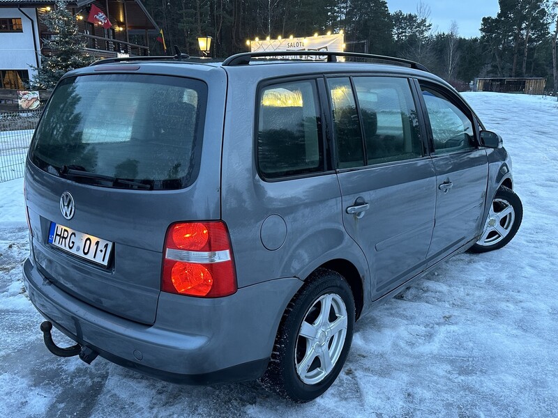 Photo 4 - Volkswagen Touran 2005 y Van