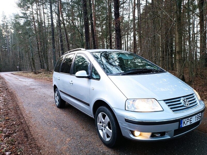 Photo 2 - Volkswagen Sharan 2002 y Van