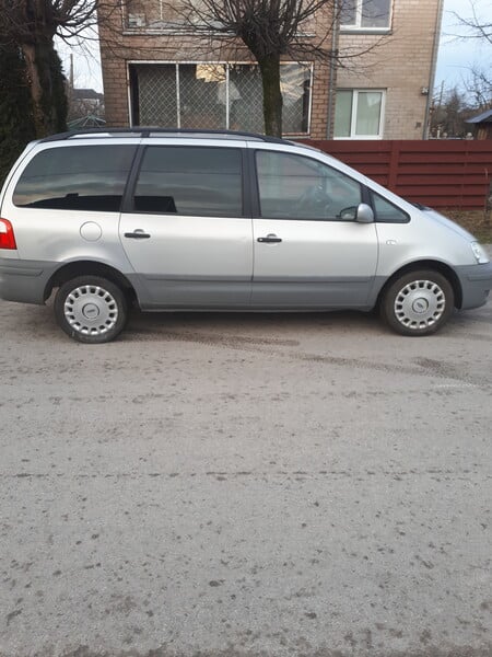 Photo 5 - Ford Galaxy 2002 y Van