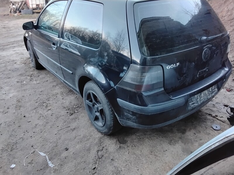 Nuotrauka 1 - Volkswagen Golf 1999 m dalys